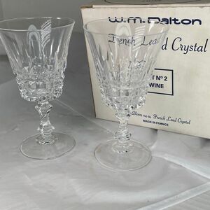 Set of 2 W.M.Dalton French lead crystal “ Vertine” 24% lead crystal wine glasses